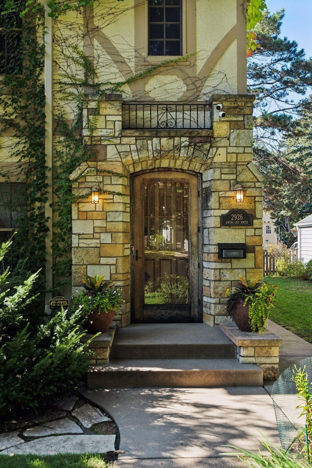 view of property entrance