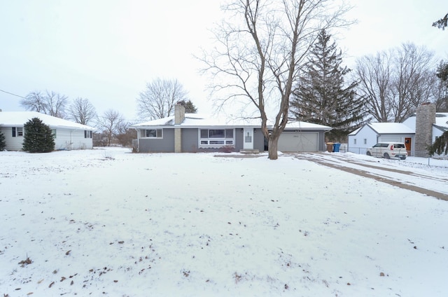 view of front of house featuring a garage