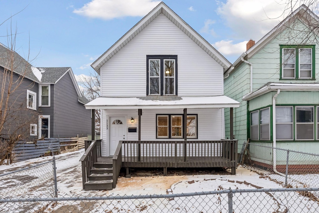 view of front of house with a porch