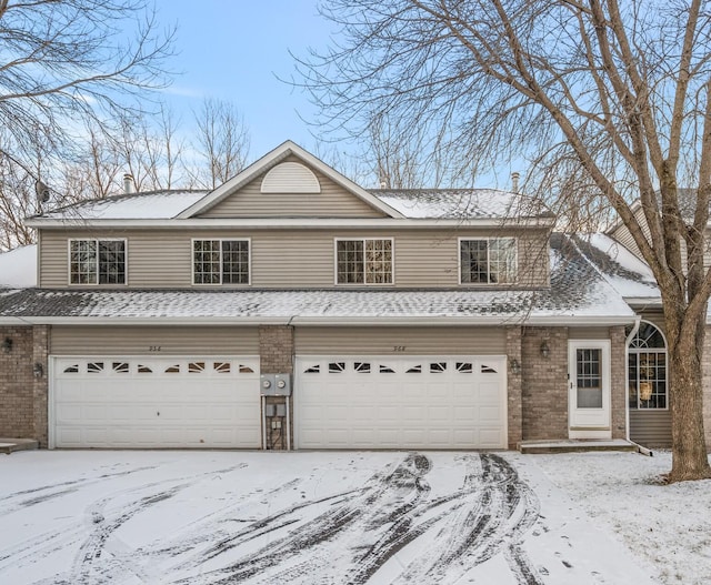 view of front property featuring a garage