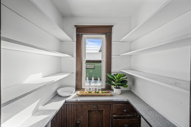 818 Sherburne Ave, Saint Paul, MN 55104 - view of bar area