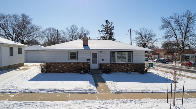 view of front facade with a garage