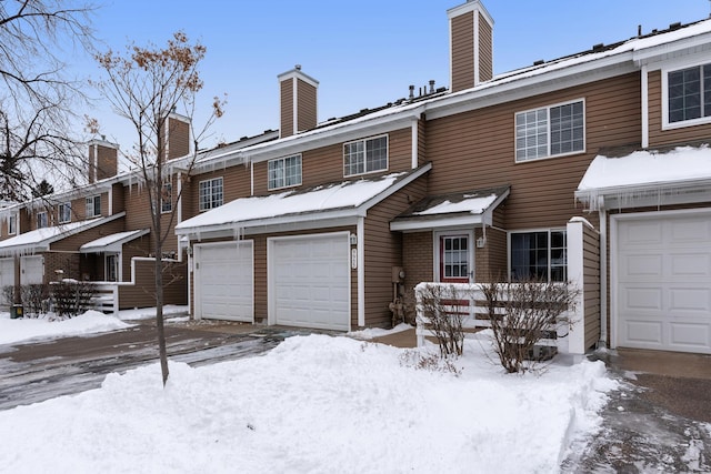 view of front facade with a garage