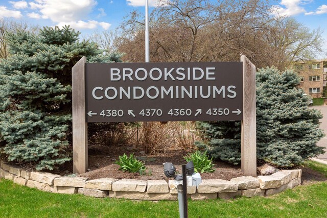 4360 Brookside Ct Unit 201, Edina, MN 55436 - view of community / neighborhood sign