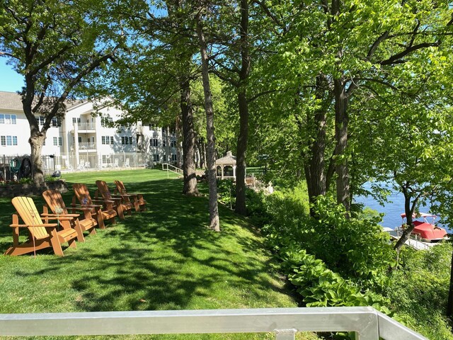 11030 Mississippi Blvd NW Unit 221, Coon Rapids, MN 55433 - view of yard