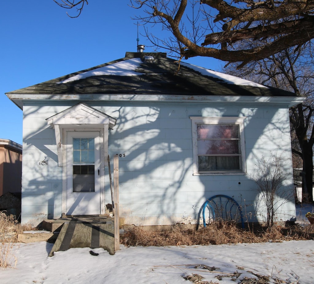 view of front of home