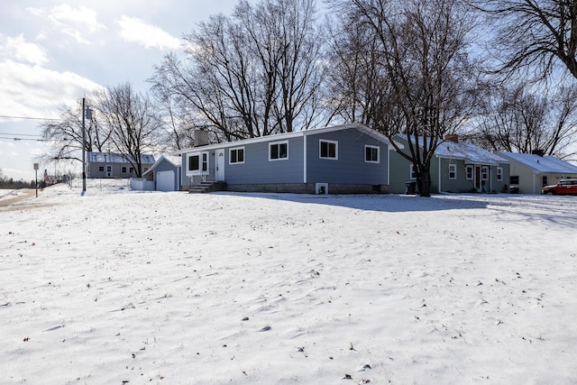 view of front of property