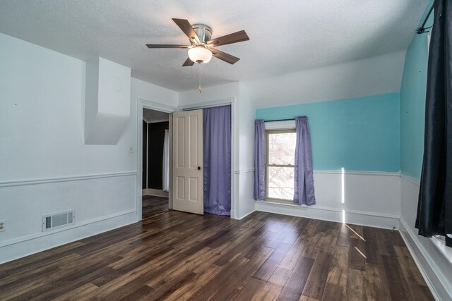 109 3rd St E, Ada, MN 56510 - unfurnished room with wood finished floors, ceiling fan, baseboards, and a textured ceiling