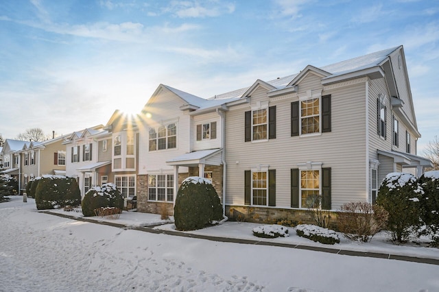 view of front of property featuring a residential view