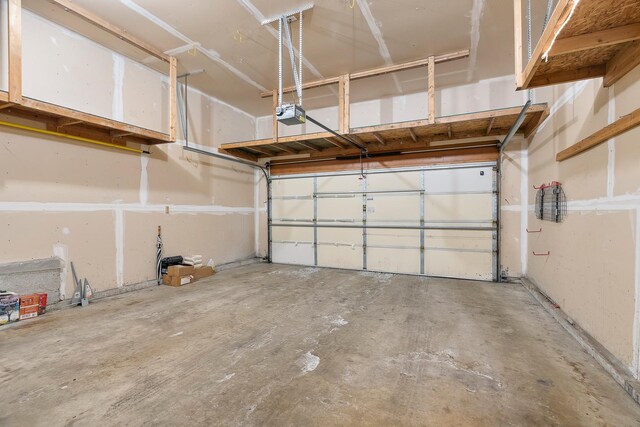 16091 Northwood Rd NW, Prior Lake, MN 55372 - garage with a garage door opener