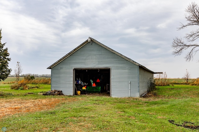 view of detached garage