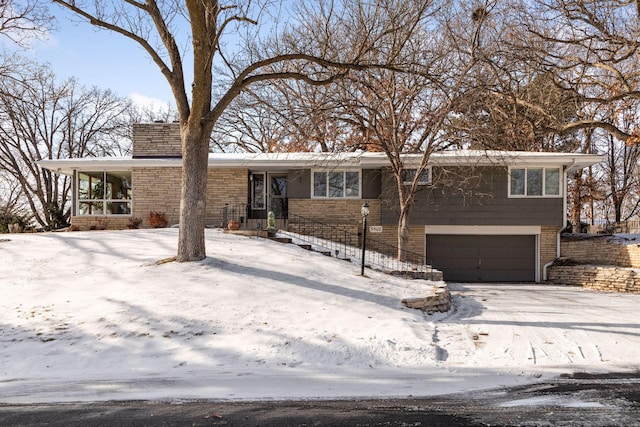 view of front of house featuring a garage