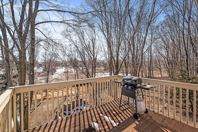 deck with grilling area