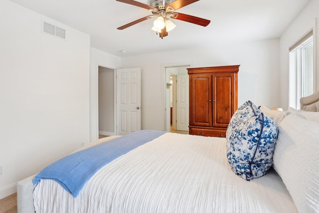 bedroom with ceiling fan