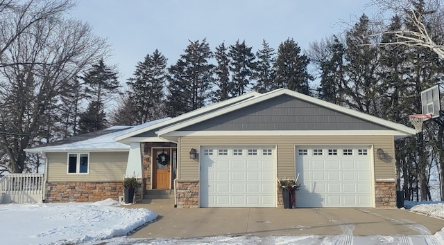 view of front of house featuring a garage