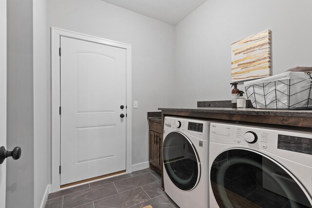 22816 Jarvis St NW, Elk River, MN 55330 - laundry room featuring independent washer and dryer