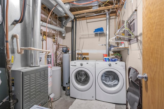 laundry area with laundry area and washing machine and clothes dryer