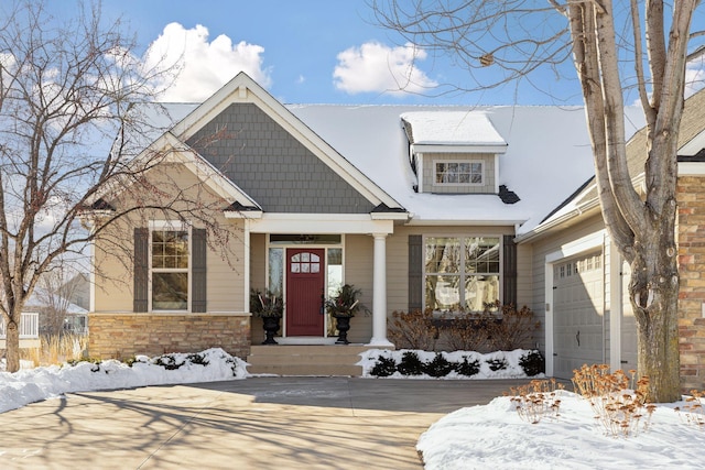 view of front of house featuring a garage