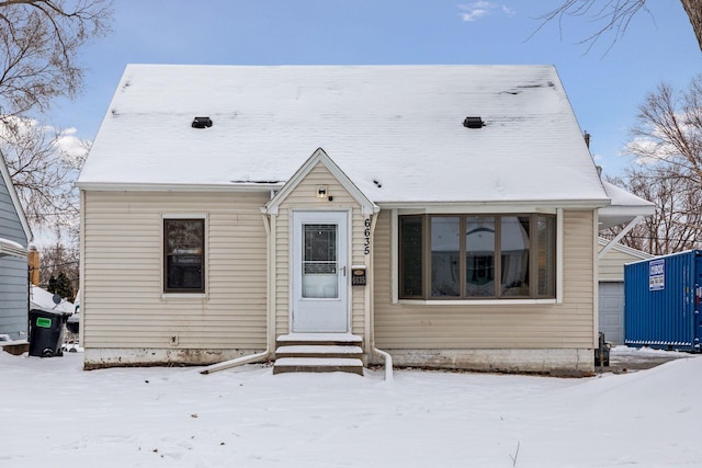 view of front of property