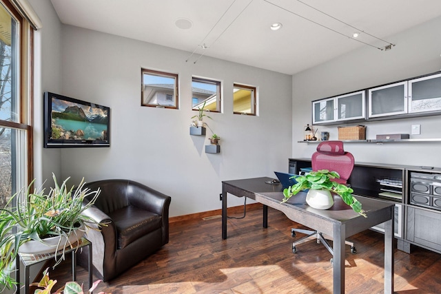 office area featuring recessed lighting, a healthy amount of sunlight, baseboards, and wood finished floors