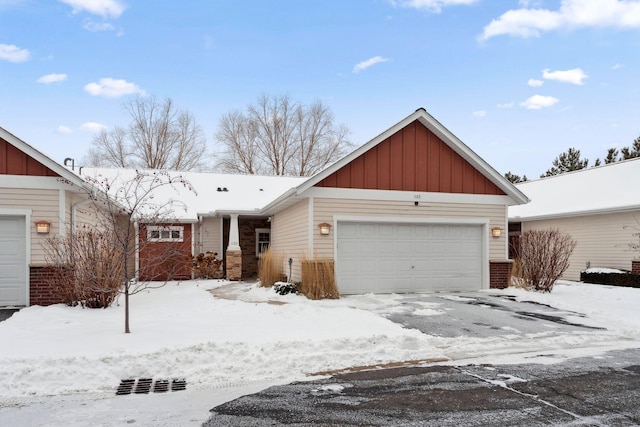 view of front of house with a garage