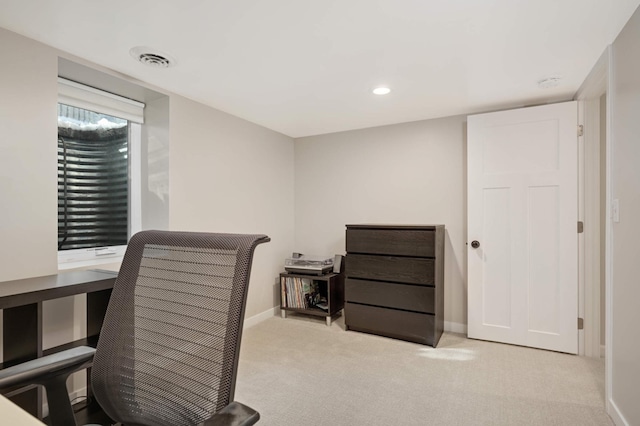 home office featuring carpet floors, recessed lighting, visible vents, and baseboards