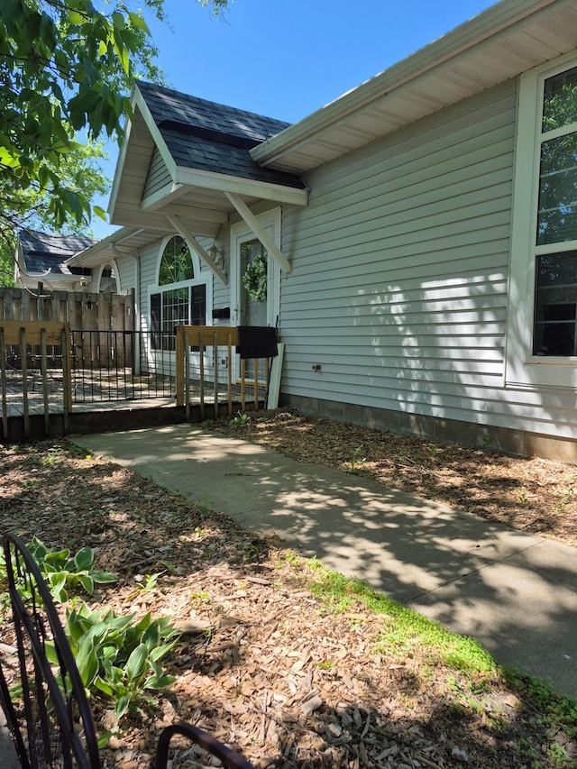 1902 Tiffany Cove Ln SW, Rochester, MN 55902 - doorway to property with fence