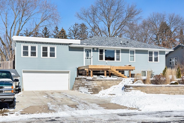 view of front of house featuring a garage and driveway