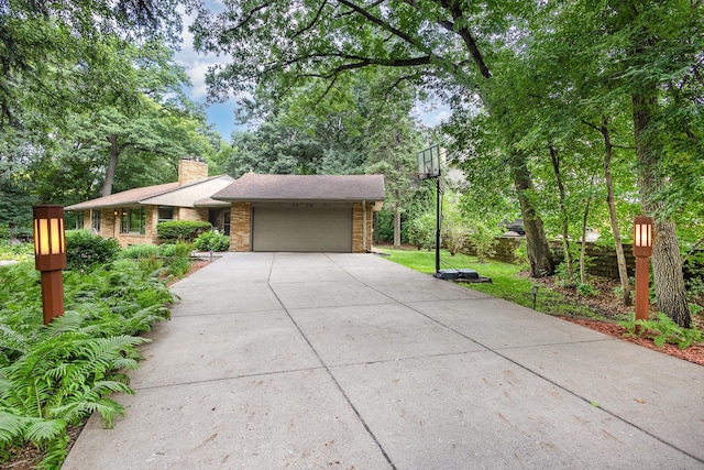 1429 Skiles Ln, Arden Hills, MN 55112 - photo 1