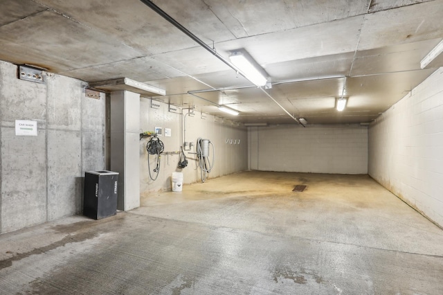 1240 2nd St Unit 704, Minneapolis, MN 55415 - view of garage