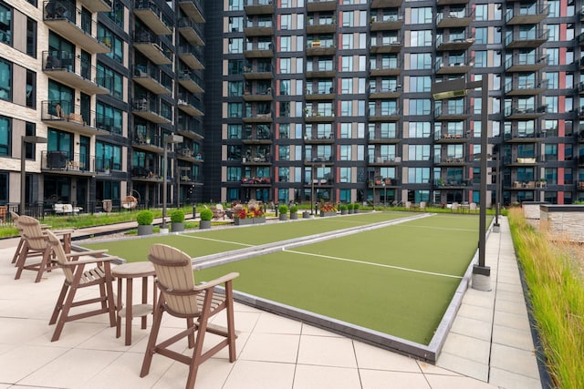 1240 2nd St Unit 704, Minneapolis, MN 55415 - view of home's community with a bocce ball area