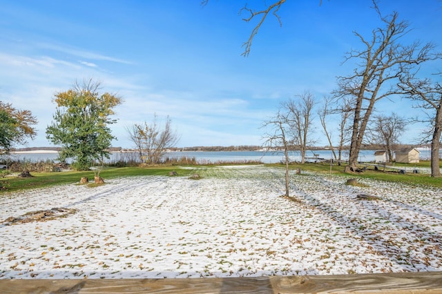 view of yard with a water view