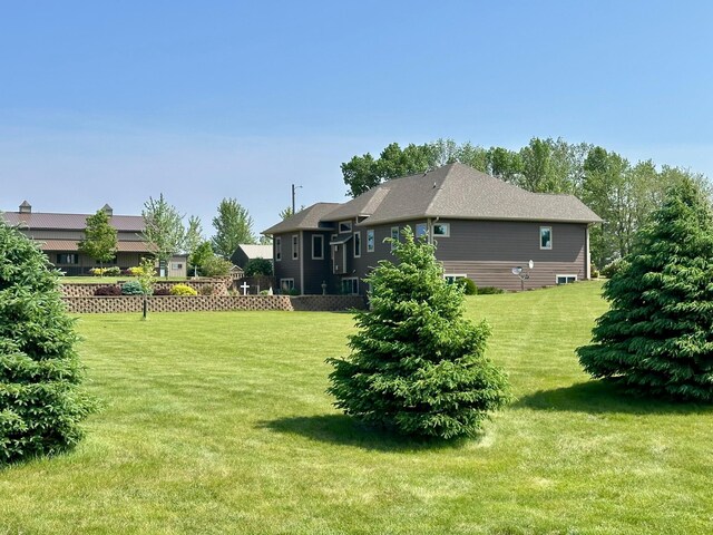 13943 Sundberg Ave, Graham Lakes Twp, MN 56131 - view of grassy yard