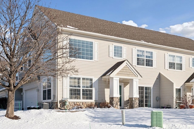 view of front of home featuring a garage