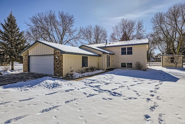 view of front of house featuring a garage