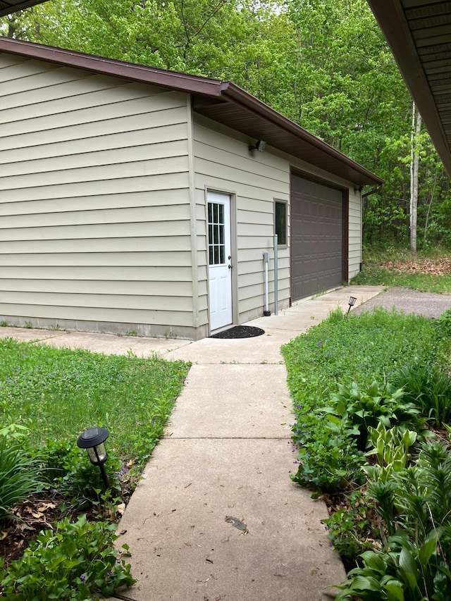 view of outbuilding featuring an outbuilding