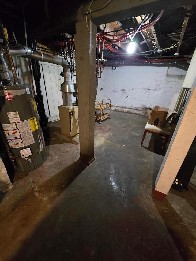 1498 Sherburne Ave, Saint Paul, MN 55104 - unfinished basement with gas water heater