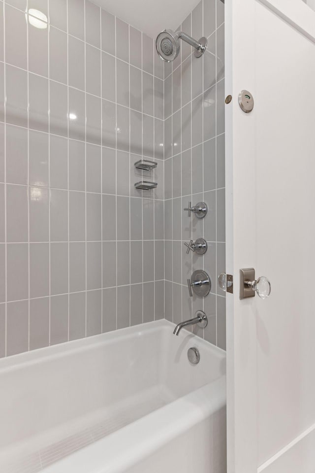 4943 Dupont Ave S, Minneapolis, MN 55419 - bathroom with shower / bathtub combination