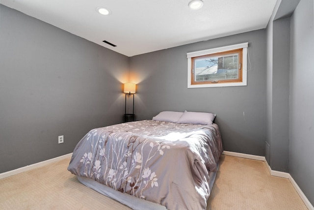 bedroom featuring recessed lighting, visible vents, baseboards, and carpet