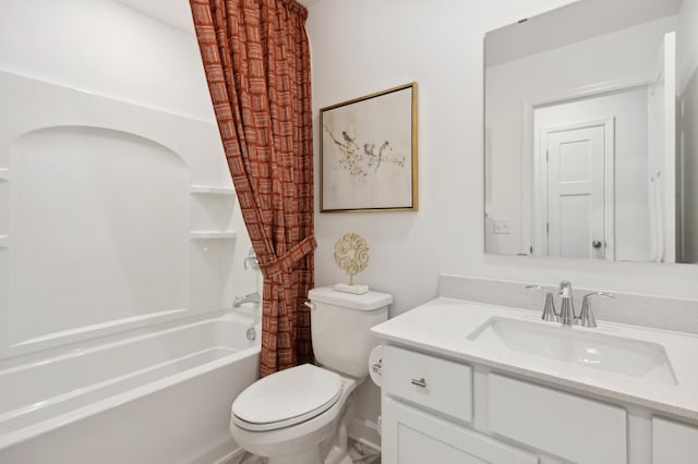 full bathroom with shower / tub combo with curtain, vanity, and toilet