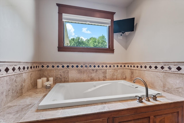 6388 Jasmine Ave N, Stillwater, MN 55082 - full bath with a bath