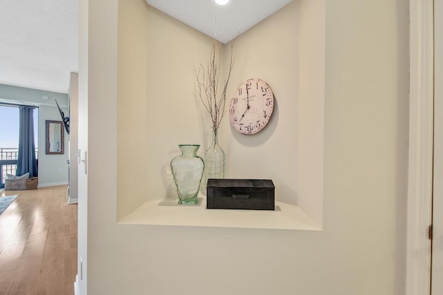 room details featuring hardwood / wood-style floors