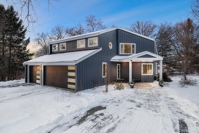 view of front of property featuring a garage