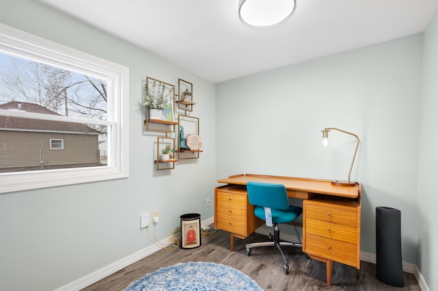 949 9th Ave SE, Rochester, MN 55904 - office space with baseboards and wood finished floors