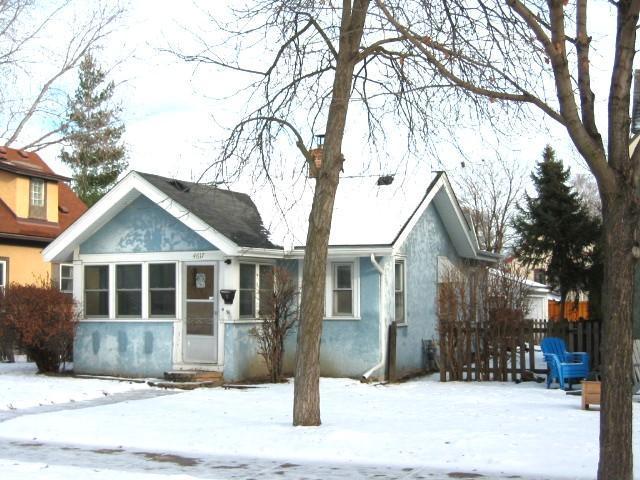 view of front of home featuring entry steps and stucco siding