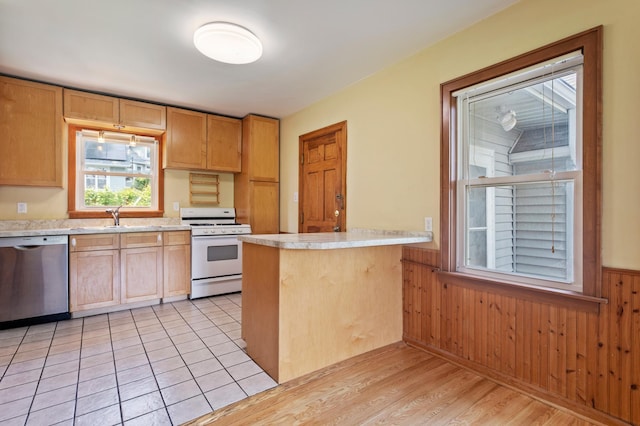 632 Morgan Ave S, Minneapolis, MN 55405 - photo 12