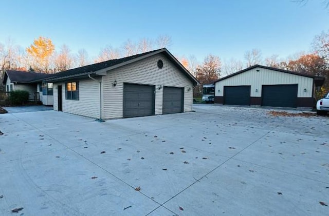 view of detached garage