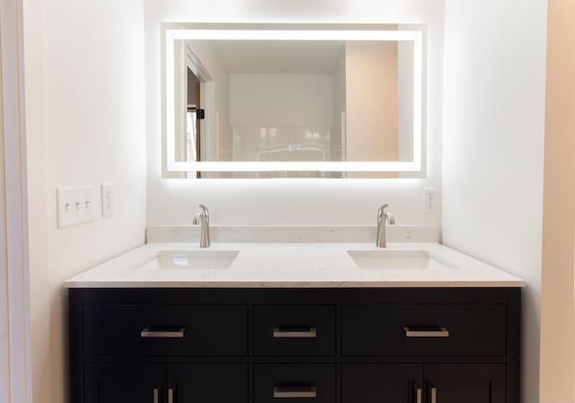 15153 Cates Lake Dr, Prior Lake, MN 55372 - bathroom featuring double vanity