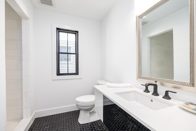4129 Utica Ave S, Saint Louis Park, MN 55416 - full bath featuring toilet and vanity
