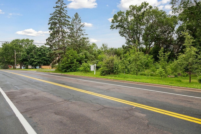 2705 Hillview Rd, Mounds View, MN 55112